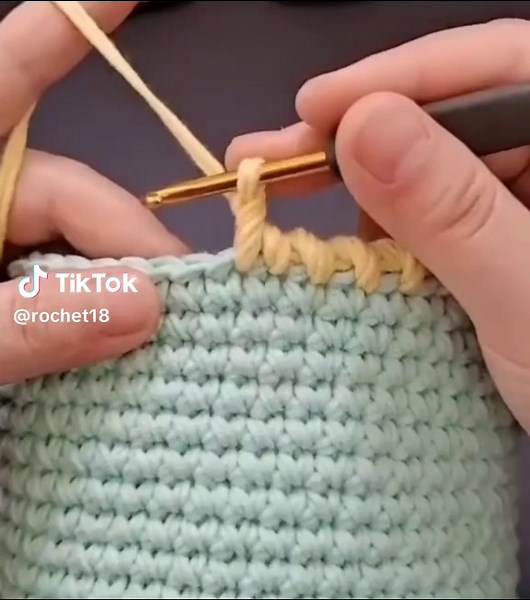 Ultimate Guide to Knitting Machines for Beginners