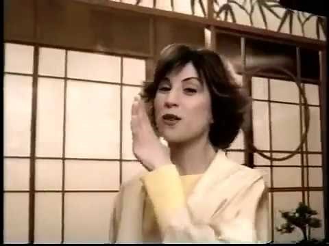 Glad ad w/Melanie Paxson & Toru Tanaka, 2002