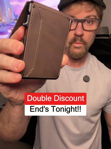 Men's Slim Wallet: Minimalist RFID Blocking Design