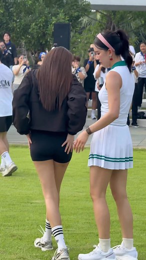 they really don’t play when it comes to taking care of each other | @bk13ts | EJ