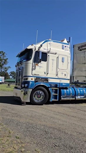 Pure Class Custom Kenworth K200 Old School Cool on 18 Wheels The Cleanest Kenworth You’ll See Today