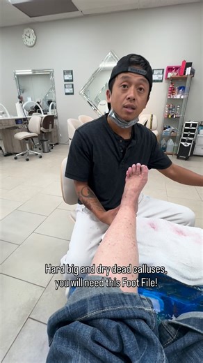 I have seen hard dry dead calluses getting eliminated by this Foot File by @beyondthecream.official using nano glass! * Thank you for your support. Make sure to Follow, Like, and Share. Support & Shop: www.beyondthecream.com * * #fblifestyle #nailtech #vlog #reels #autumn #nailtech #nails #nailart #selfcare #podcast | Minh Thai