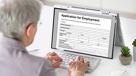 Former Amazon employee applies to 1,700 jobs after age becomes hiring barrier