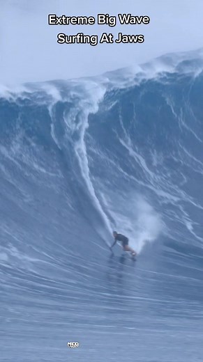 Extreme Big Wave Surfing at Pe'ahi with Ridge Lenny