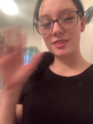 who.is..Astrid? (@who..is.astrid)’s videos with original sound - ela