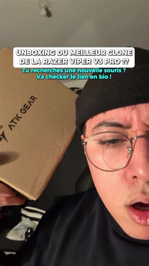 EST-CE LA MEILLEURE SOURIS QUI REPREND LA FORME DE LA RAZER VIPER V3 PRO ? (unboxing ATK X1 V2 EXTREME) . première impression : très bonne qualité de construction, ras niveau performance, une glisse un peu plus contrôlée comparée à la K7 ultra dû a ses patins fullsize plus grands, les boutons latéraux sont un peu plus à l'avant . #souris #sourisgaming #razer #gaming #maxesport
