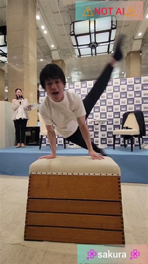 神距離での体操界レジェンド内村航平さん開脚旋回‼️