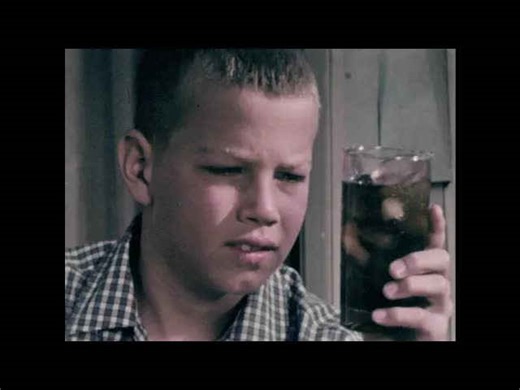 Encyclopaedia Britannica Films: Sugar Dissolving in Water - Chemistry Explained