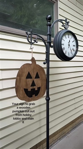 DIY Wooden Pumpkin Sign Tutorial — Stain & Finish Ideas