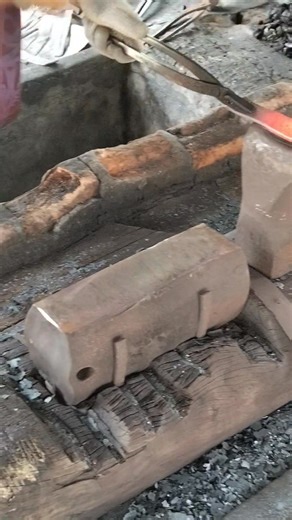 The process of forging a machete blade. #blacksmith #fblifestyle | Art of Old Metal