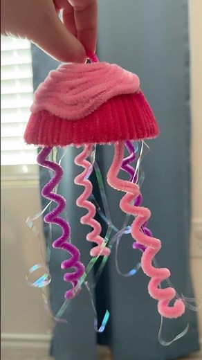 Pipe cleaner jellyfish 🪼 #diy #crafts