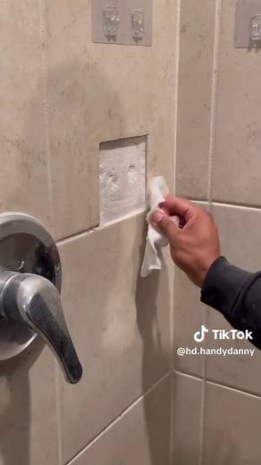No Tools? No Problem! It’s recommended to use a grout remover but if you don’t have one this is a safe and easy method to remove a ceramic soap dish in your shower or bath tub. Here’s what you’ll need; ⚒️ 🔹Hammer 🔹Chisel 🔹Cardboard Box (To cover drain) Chisel, Sand & Wipe Clean! • • • #soapdish #ceramicsoapdish #showerrepair #bathroomrepair #diy #handydanny #tampa #tampaflorida #handyman