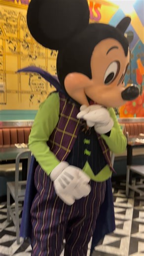 Count Dracula Mickey | Magicparkmemories