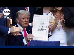 Trump signs order to pay TSA workers