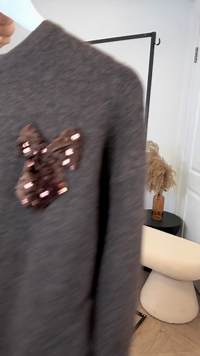 1.3K views · 237 reactions | 15% off SITE-WIDE & your faves RESTOCKED  GO GO GO 珞 #christmasfashion #styleinspo #outfitideas | The Dressing Room | Facebook