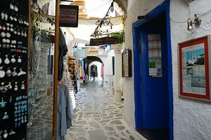 Exploring Naxos Old Town