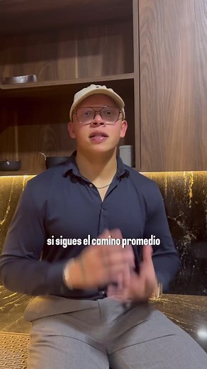 Videos de user04468994002 (@maybeimwealthysensei) con “sonido original - user04468994002”