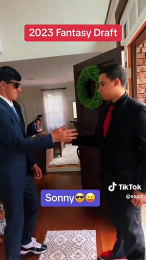Best NFL Fantasy Football Draft Entrances with the Boys