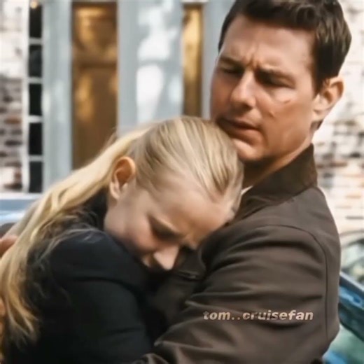 I want a hug too. 🫂👐 💗 #tomcruise #love. Jack Reacher: Never Go Back