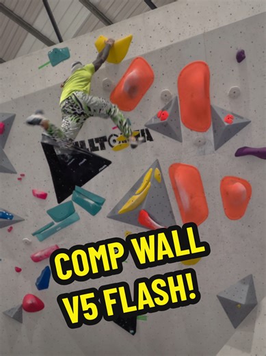 Flashed this new V5 on the comp wall 1st attempt 🔥🦍⚡️ #bouldering #climbing #climber #boulderingtiktok #climbingtiktok