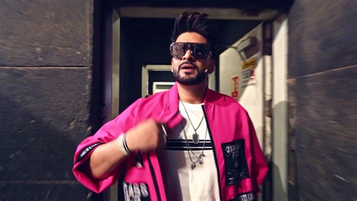 Karan ke teammates ko 2 baatein yaad rakhni chahiye Rule 1) Never make Karan Angry 😤 Rule 2) Never forget Rule 1 👆 Dekhiye #LaughterChefs- Unlimited Entertainment season 3, har Sat-Sun raat 9 baje, sirf #Colors aur JioHotstar par. #JannatZubair #AlyGoni #KaranKundrra #TejasswiPrakash #GurumeetChoudhary #DebinaBonnerjee #VivianDsena #EishaSingh #AbhishekKumar #SamarthJurel #IshaMalviya #ElvishYadav #KrushnaAbhishek #KashmeraShah #BhartiSingh #HarpalSinghSokhi | COLORS TV