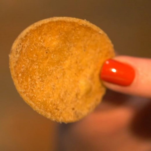 These are the world's most expensive potato chips. (via Secret Lives of the Super Rich) | CNBC