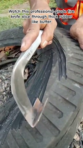 How to Strip Tire Rubber Effortlessly | Professional Tire Cutting Tool #TireRecycling #shorts