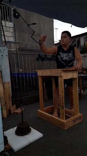 DIY TABLE NO PROBLEM😊💪!! DIY EQUIPMENTS 🫰 #followers #highlights #armwrestling #bunongbraso #highlightfypシ゚viral