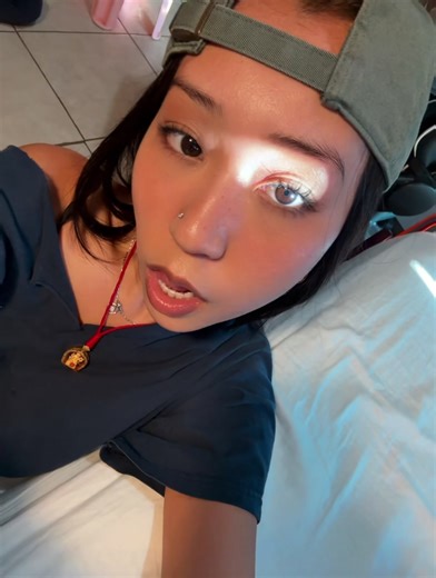 pls admire my poopy eye color, this is the only time it ever shows 🧚🏼🤎 #wlw #drafts