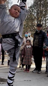 Shaolin Temple is one of the birthplaces of Chinese kung fu. This 6-year-old boy has consistently practiced the kung fu techniques. #Heritage #FunChina | China Plus Culture