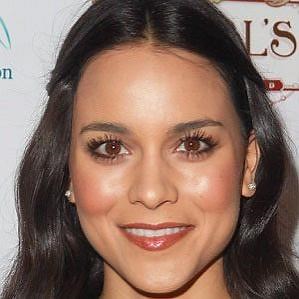 Maya Stojan – Age, Bio, Personal Life, Family & Stats | CelebsAges