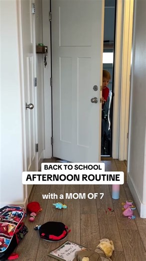 Now that school is in full swing, our afternoons get CRAZY busy. On top of dinner time and chores, we’ve also got to fit in homework and extracurricular practices. To keep things running smoothly, having a reliable system for managing your after-school chores and homework is a must. That’s where my Skylight Calendar comes in—it’s perfect for keeping everything organized and easy to manage. 💪 Check out the link in my bio and use the code: LIV15 to snag 15% off your @Skylight Frame calendar! It’s