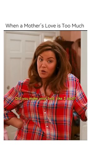 Dream Cinema on Instagram: "🎬 Series: American Housewife (2016–2021) 🏡 Genre: Comedy • Family • Sitcom ⏱️ Runtime: 5 Seasons | ~22 mins per episode ⭐ Rating: 7.4/10 (IMDb) 📍 Starring: Katy Mixon, Diedrich Bader, Meg Donnelly, Daniel DiMaggio, Julia Butters 📖 Overview: American Housewife centers on Katie Otto, a confident, outspoken mother raising her three imperfect kids in the wealthy, image-obsessed town of Westport, Connecticut. Surrounded by “perfect” moms with perfect bodies and perfect