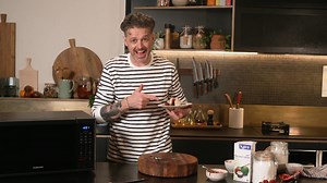 My most recent obsession - microwave cakes!! Some were downright terrible but I struck gold with my Cherry Ripe Mug Cake. This is a foolproof recipe for a perfectly fluffy cake with a warm oozy centre. Better yet, it has fruit in it so it’s sort of healthy, right?? I love cherry ripes but if it’s not your thing, switch it out with whatever you fancy! Get the recipe here: https://bit.ly/3uACFeh :•) | Jock Zonfrillo