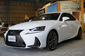 LEXUS＜IS300＞ × Yupiteru＜Z200L＞