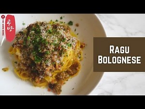 Tagliatelle Ragu Bolognese: Traditional Pasta Dish from Bologna!