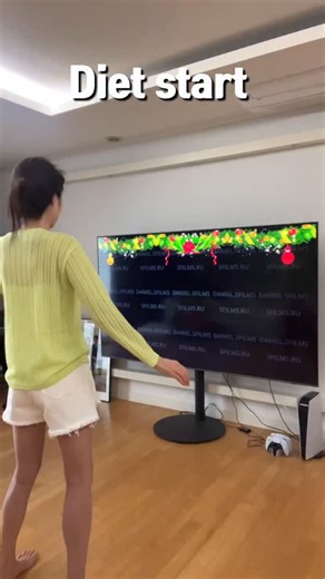 미자 on Instagram: "❤️슬림케어 10박스! 쏩니다!!!!!!!!!!!!🎅🏻🎄 '꿈은 이루어진다' 지금부터 남겨주시면!! 👉 미자 최강 다욧템! 슬림케어!!(정가 50000원)👙 랜덤 10명께!! 보내드릴게요🔥 요즘 술약속 많으시죠?🐷🐷 점점 툭 튀어나오는 배 꽉 끼는 옷 떨어진 자신감....🫠 2025년 꼭 살을 빼겠다! 다짐했는데 속상한 분들! NO!!! 절대! 포기하지 마세요❌ 세상 가장 쉬운 다욧트! 가 있으니까요💊💊 재밌는 홈트도 가지고 왔으니 꼭 저장하고 따라해보셔유ㅎㅎ 별거아닌 것 같은데 땀이 줄줄줄😅 👉 운동은 이 정도로 충분합니다🔥"