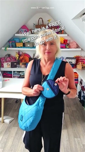 Circle Coin Purse Tutorial. #freesewingpattern #sewingtutorial #easysewing