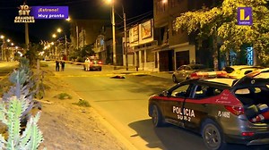 49K views · 466 reactions |  #PuntoFinal | "Días de pandemia" Un documental de Latina Televisión. Llegó el Covid 19 a nuestro país y no sabíamos exactamente lo que iba a pasar, había mucha incertidumbre y miedo. Al 26 de agosto el Perú ya tenía alrededor de 28 mil muertes y por cada 100 mil habitantes morían más de 85 personas, el sistema de salud colapsaba y nuestro país afrontaba una crisis preocupante. | Latina Noticias | Facebook