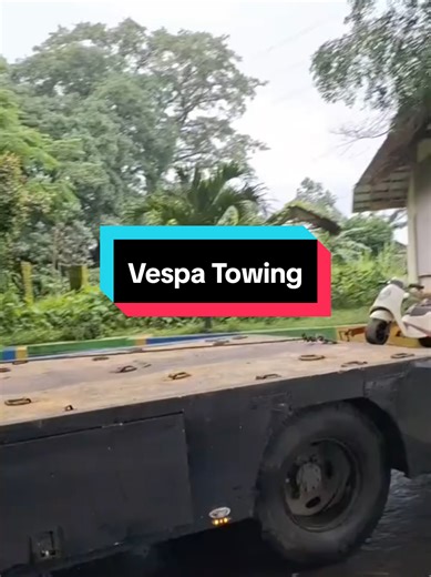 TOWING VESPA #lol #funny #towing