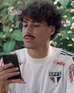 54K views · 58 shares | O Reinaldo deixou o desafio: será que você manda melhor que ele no quiz sobre a Libertadores de 2005? Faça como o lateral e o Igor Gomes, baixe o SPFC app e desafie o King  Para baixar: spfc.vc/appspfc-ios spfc.vc/appspfc-android | São Paulo FC | Facebook