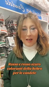 Abbiamo due coloranti della Bekro per quanto riguarda il rosso. Rosso e rosso scuro leggermente più scuro del rosso. Avete provato questi due colori per realizzare candele? 👉Vi aspetto nei commenti 👇 🎨🎨🎨🎨🎨🎨🎨🎨🎨🎨🎨🎨🎨 #polymerclay_it #candela di soia #cerapercandele #candelecolorate #coloripercandele | PolymerClay.it