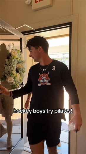 Clemson Ice Hockey on Instagram: "Enjoy! We know we did 🤭🤭 #GOTIGERS #ALLIN #BYOG #clemsonhockey"