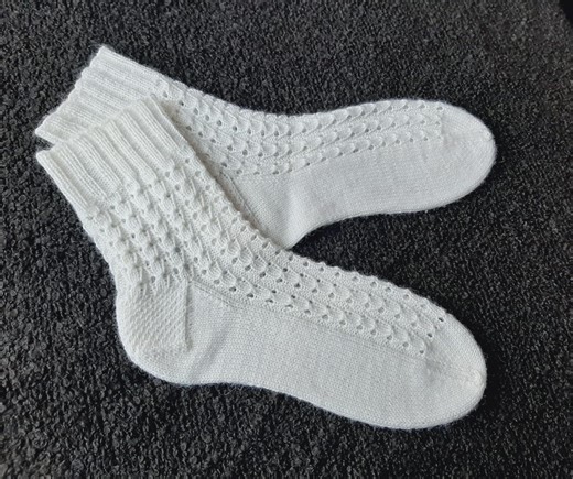 Hand Knitted White Socks, Lace Womens Socks, Warm Socks - Etsy UK