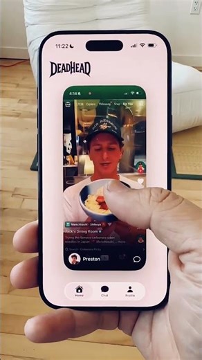 This App Lets You Watch Your Friends’ Phones Live