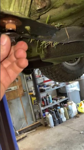 Sharpen/Change Lawnmower blades Troy Bilt