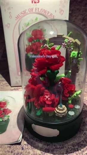 Rose music box,romance built by blocks❤️ #relaxing #deskdecor #beauty #romance #rose