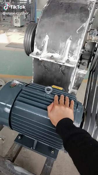 #SandMakingMachine #StoneCrusher #Crusher #HammerCrusher #MiningMachinery #crushing #stonecrusherplant #crushprice #Hammer #Jawcrusher #Crushingequipment #ConstructionMachinery #mobilecrusher