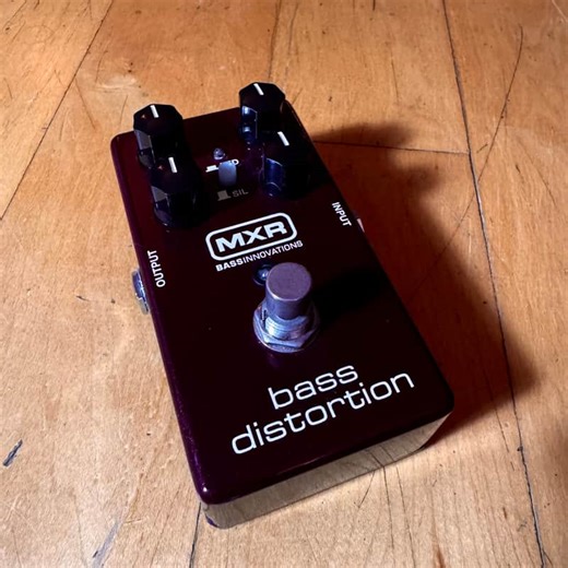 MXR M85 Bass Distortion | Reverb