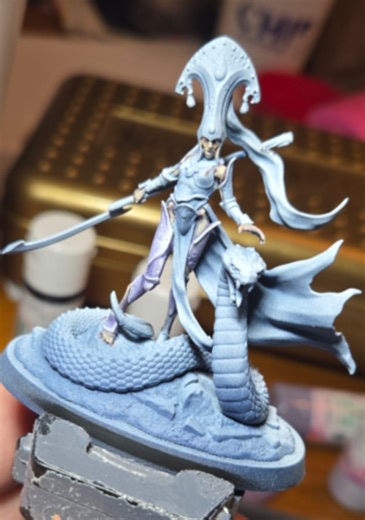 slow progress! just got some paint on the other leg and added some deets to the face #warhammer #warhammerageofsigmar #soulblightgravelords #warhammer40k